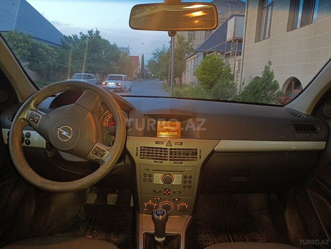 Opel Astra 2005, 220,000 km - 2.0 l - Şəmkir