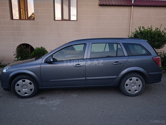 Opel Astra 2005, 220,000 km - 2.0 l - Şəmkir
