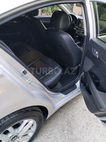 Hyundai Elantra 2015, 220,236 km - 1.6 l - Bakı
