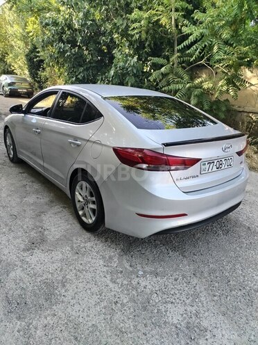 Hyundai Elantra 2015, 220,236 km - 1.6 l - Bakı