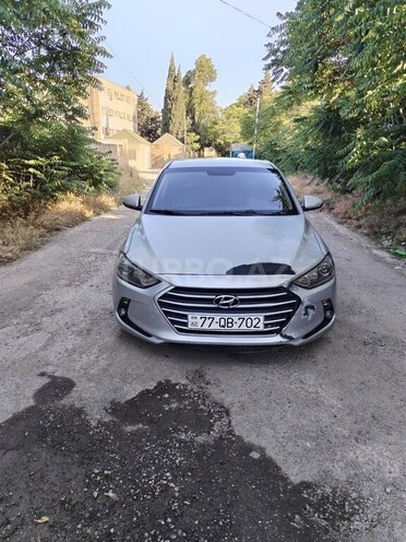 Hyundai Elantra 2015, 220,236 km - 1.6 l - Bakı