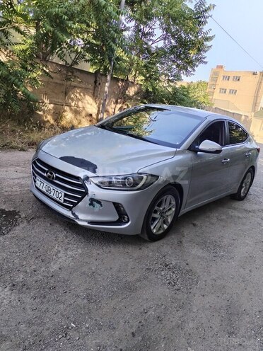 Hyundai Elantra 2015, 220,236 km - 1.6 l - Bakı