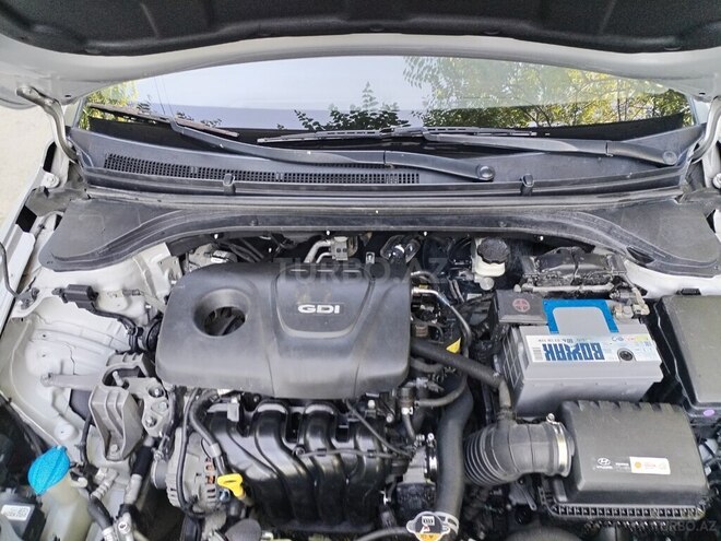 Hyundai Elantra 2015, 220,236 km - 1.6 l - Bakı