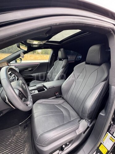 Lexus ES 300h 2022, 53,000 km - 2.5 л - Bakı