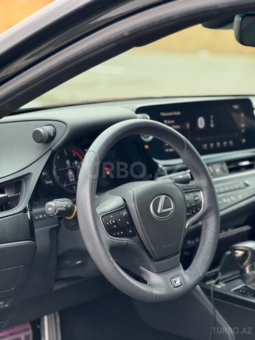Lexus ES 300h 2022, 53,000 km - 2.5 л - Bakı