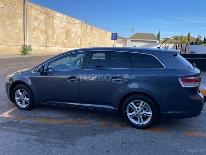 Toyota Avensis 2009, 290,000 km - 2.0 l - Bakı