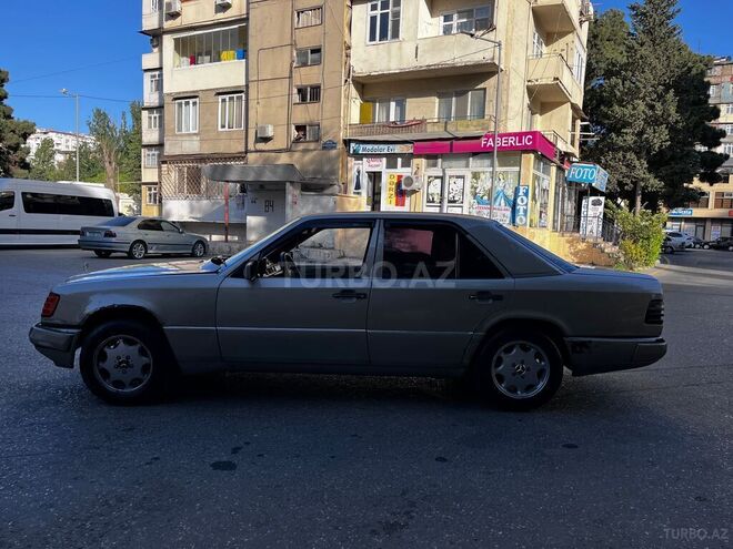 Mercedes E 200 d 1991, 300,000 km - 2.0 l - Bakı