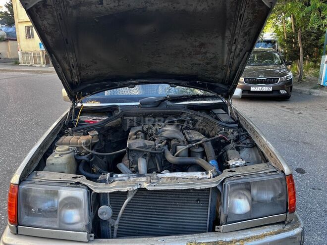 Mercedes E 200 d 1991, 300,000 km - 2.0 l - Bakı