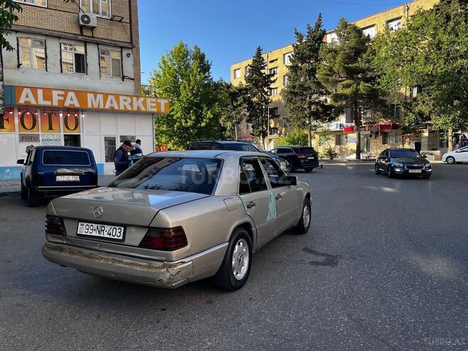 Mercedes E 200 d 1991, 300,000 km - 2.0 l - Bakı