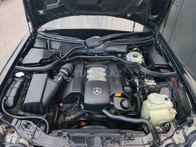 Mercedes E 240 2001, 122,312 km - 2.4 l - Qusar