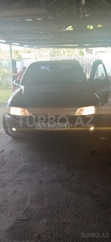 Opel Vectra 1995, 886,000 km - 2.0 l - Zaqatala