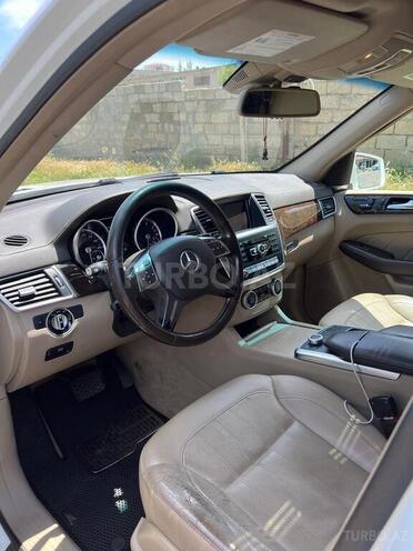 Mercedes GL 450 4MATIC 2015, 323,556 km - 3.0 l - Bakı