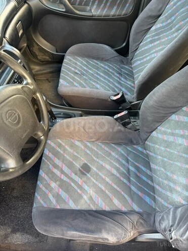 Opel Astra 1996, 331,626 km - 1.6 l - Bakı
