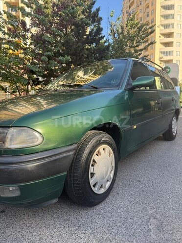 Opel Astra 1996, 331,626 km - 1.6 l - Bakı