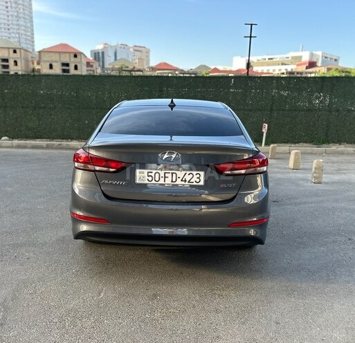Hyundai Avante 2016, 124,435 km - 1.6 л - Bakı