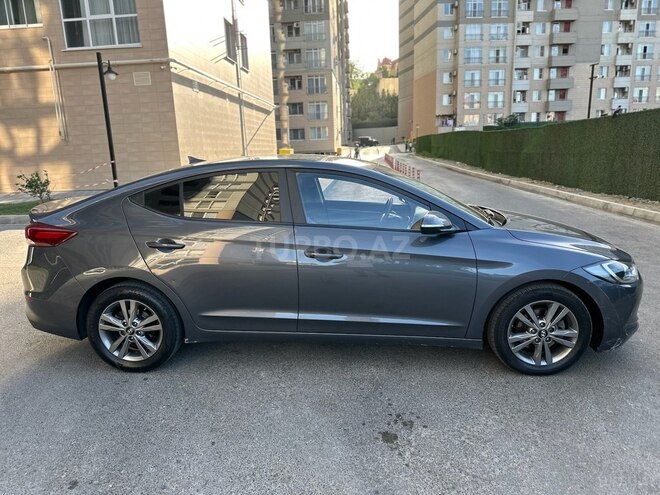 Hyundai Avante 2016, 124,435 km - 1.6 л - Bakı