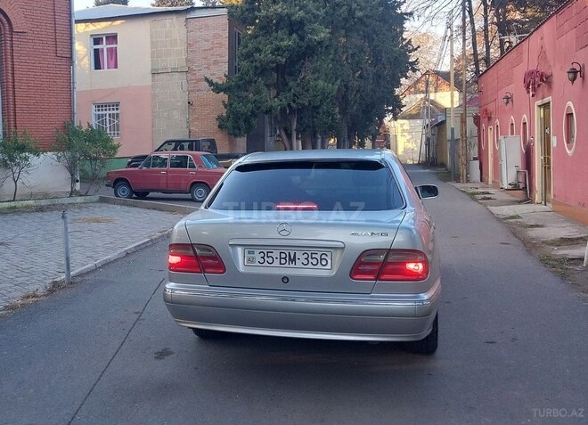 Mercedes E 200 1999, 321,000 km - 2.0 l - Qazax