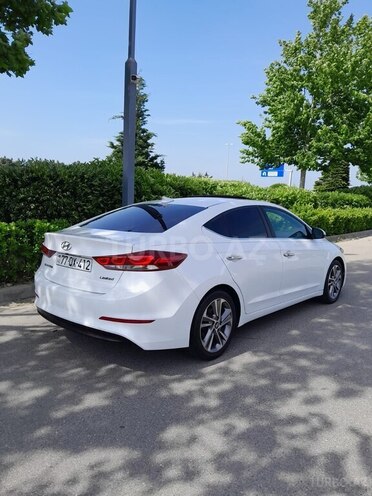 Hyundai Elantra 2016, 124,000 km - 2.0 l - Bakı