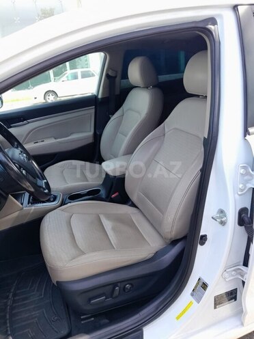 Hyundai Elantra 2016, 124,000 km - 2.0 l - Bakı