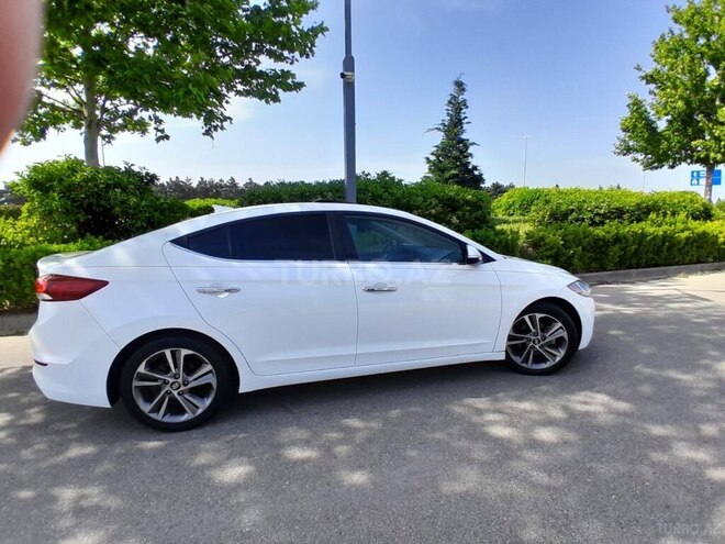 Hyundai Elantra 2016, 124,000 km - 2.0 l - Bakı