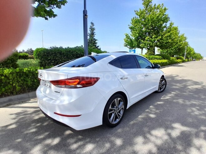 Hyundai Elantra 2016, 124,000 km - 2.0 l - Bakı