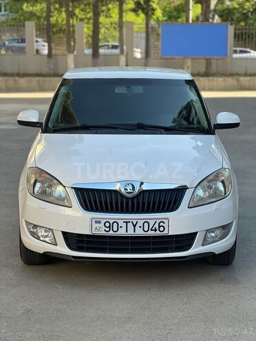 Skoda Fabia 2013, 205,000 km - 1.6 l - Bakı