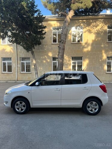 Skoda Fabia 2013, 205,000 km - 1.6 l - Bakı