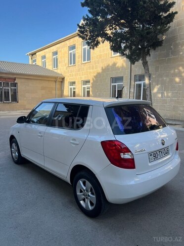 Skoda Fabia 2013, 205,000 km - 1.6 l - Bakı