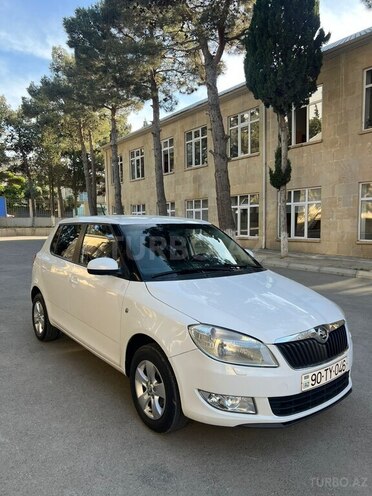 Skoda Fabia 2013, 205,000 km - 1.6 l - Bakı