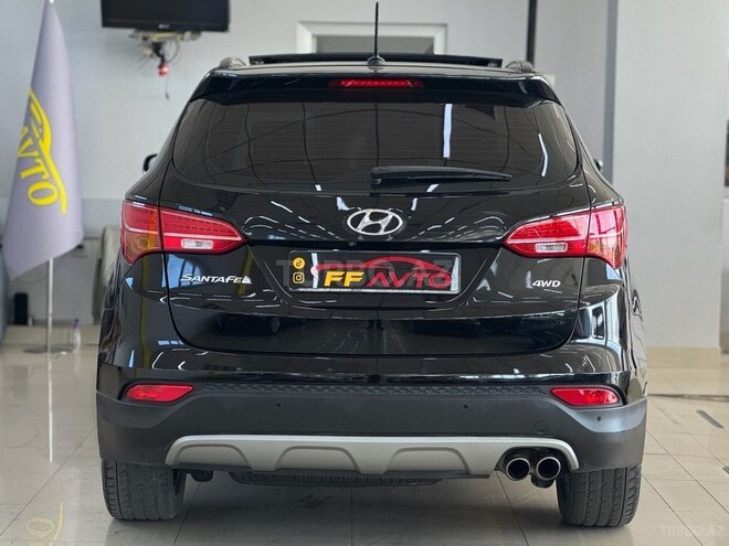 Hyundai Santa Fe-13