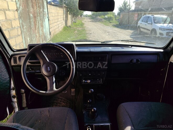 LADA (VAZ) Niva 2004, 300,000 km - 1.7 l - Qusar