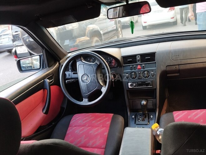 Mercedes C 220 d 1999, 437,884 km - 2.2 l - Bakı