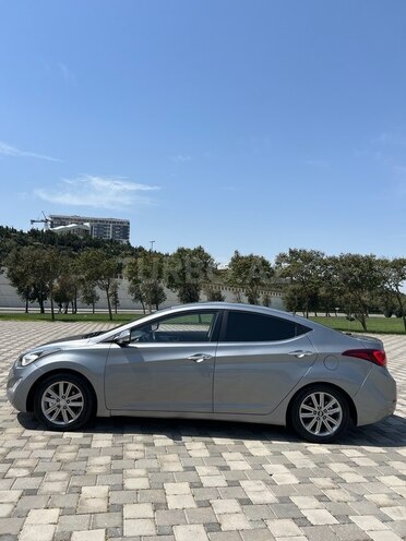 Hyundai Avante 2015, 225,000 km - 1.6 л - Bakı