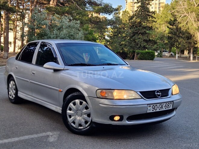 Opel Vectra 1999, 243,578 km - 1.6 л - Sumqayıt