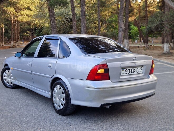 Opel Vectra 1999, 243,578 km - 1.6 л - Sumqayıt