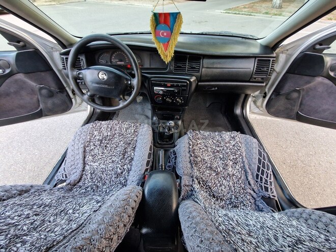 Opel Vectra 1999, 243,578 km - 1.6 л - Sumqayıt