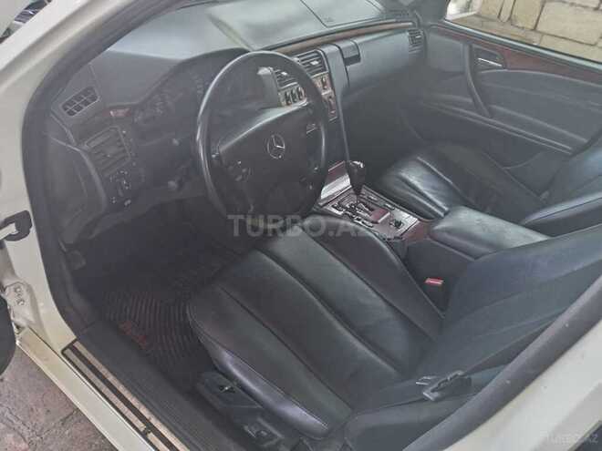 Mercedes E 220 d 2002, 458,000 km - 2.2 l - Salyan