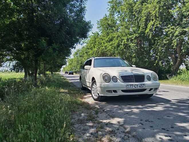 Mercedes E 220 d 2002, 458,000 km - 2.2 l - Salyan