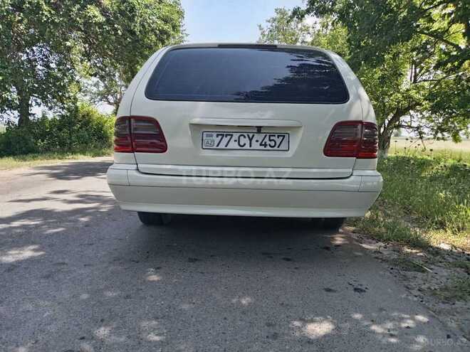 Mercedes E 220 d 2002, 458,000 km - 2.2 l - Salyan