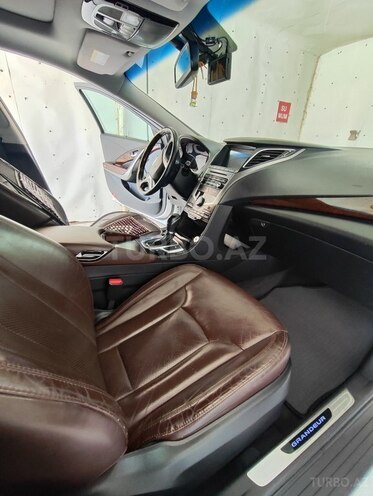 Hyundai Grandeur 2015, 215,000 km - 2.2 л - Bakı