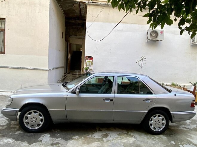Mercedes E 200 1995, 307,000 km - 2.0 l - Bakı