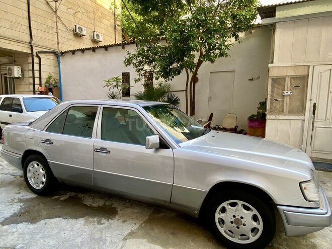 Mercedes E 200 1995, 307,000 km - 2.0 l - Bakı