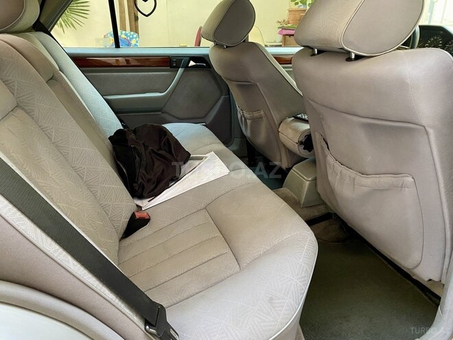 Mercedes E 200 1995, 307,000 km - 2.0 l - Bakı