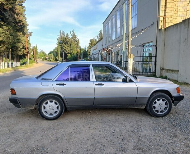 Mercedes 190 1991, 162,843 km - 2.0 l - Lənkəran