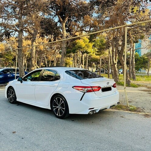 Toyota Camry-6