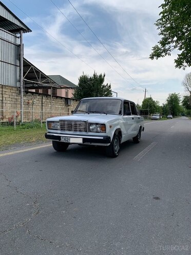 LADA (VAZ) 2107 2004, 87,000 km - 1.6 л - Qax