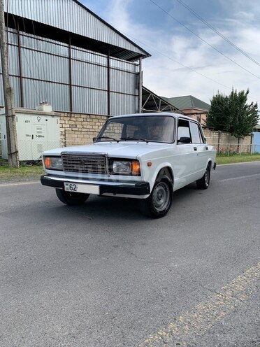 LADA (VAZ) 2107 2004, 87,000 km - 1.6 л - Qax
