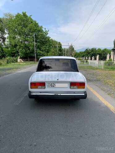 LADA (VAZ) 2107 2004, 87,000 km - 1.6 л - Qax