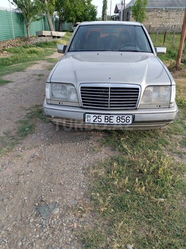 Mercedes E 220 1993, 520,000 km - 2.2 l - Gəncə