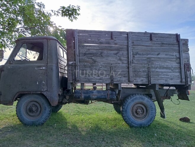 UAZ 3303 1991, 99,870 km - 2.5 l - Ucar